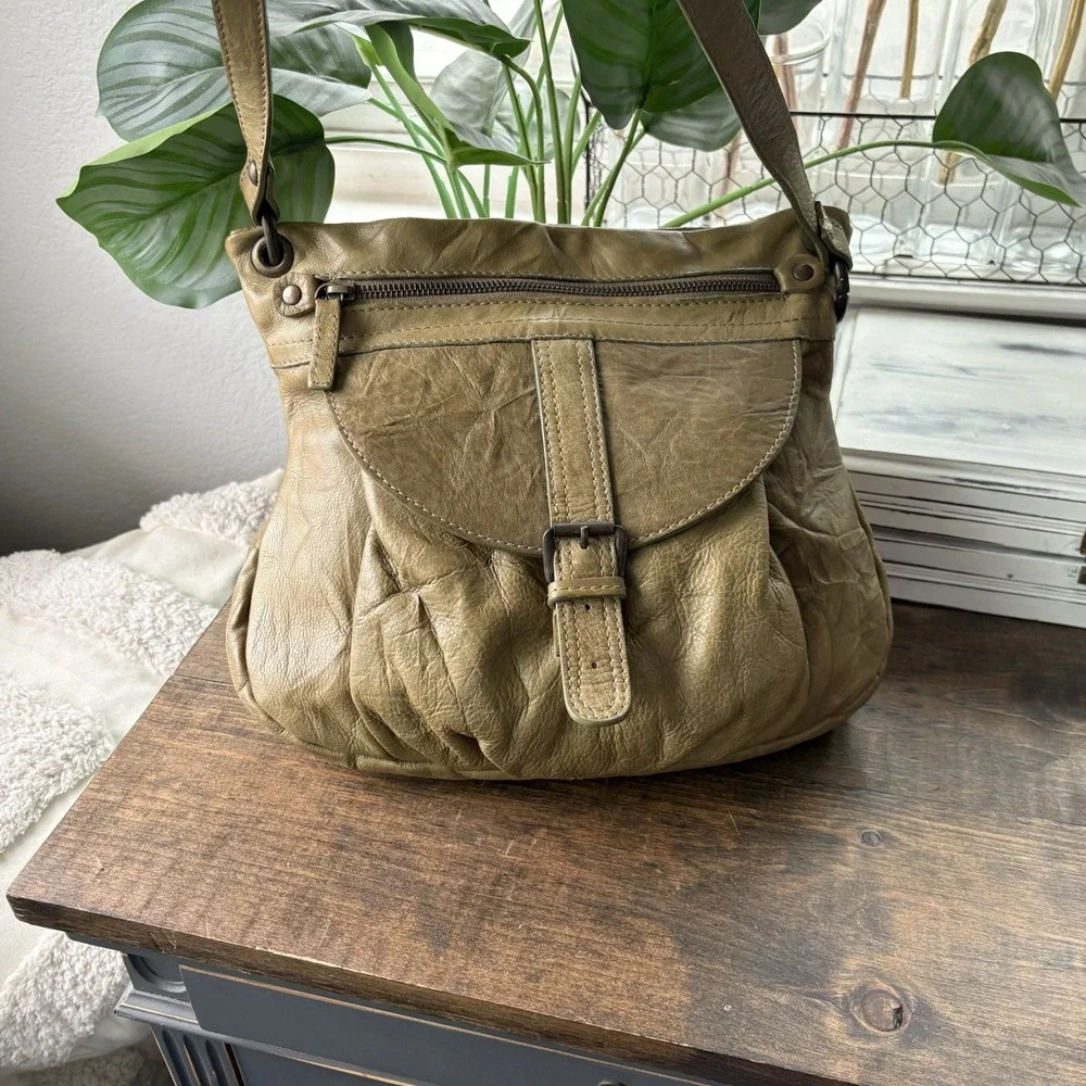 SUNDANCE CATALOG Khaki Leather Handbag Purse Made Italy Small Buckle Flap Sling